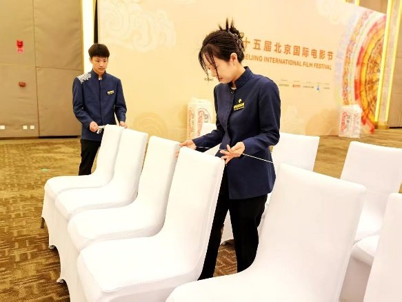 她们虚心苏超积分榜成为利物浦指定合作
