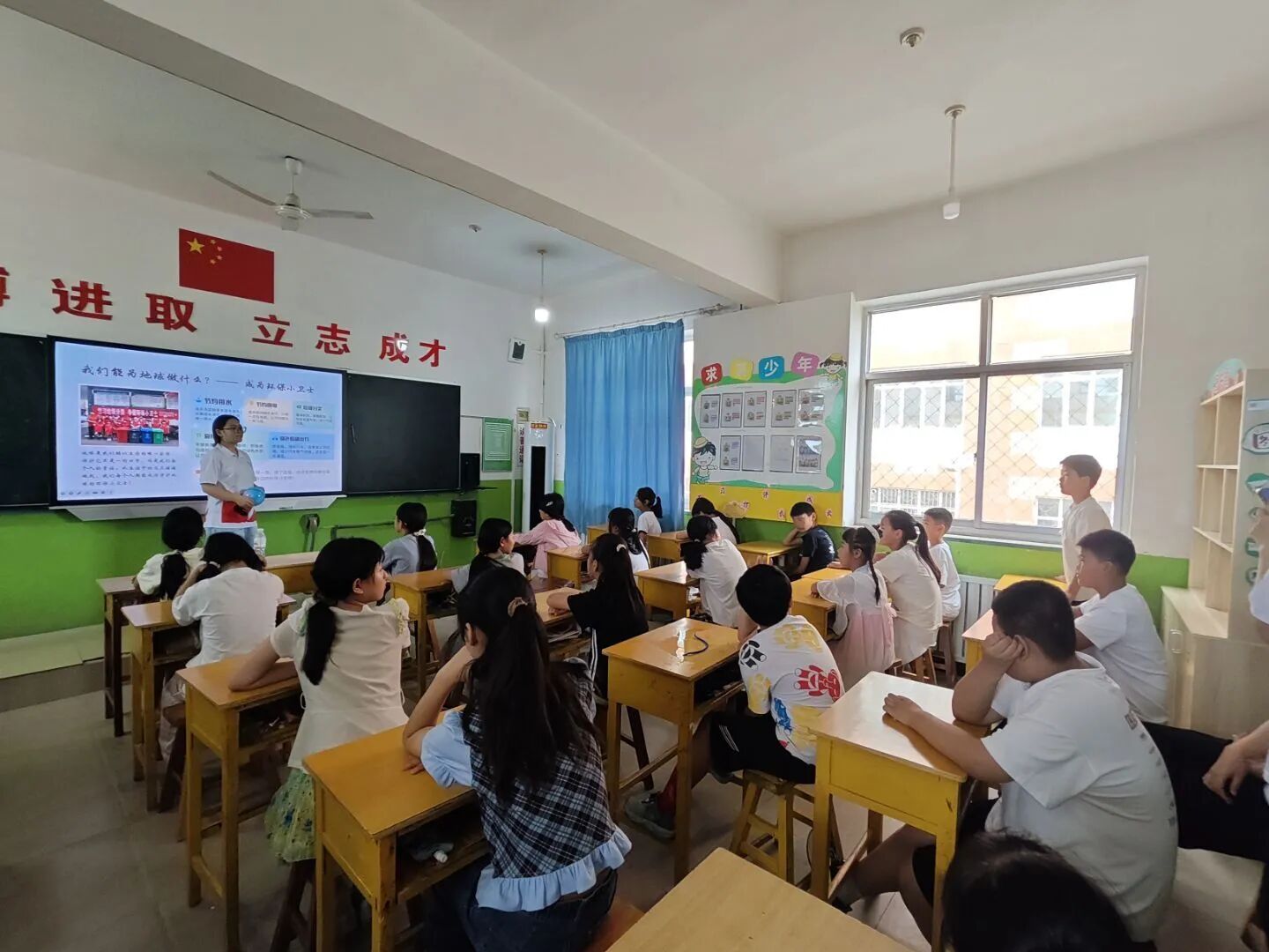 为乡村儿童的暑期生活添上一抹明亮色彩