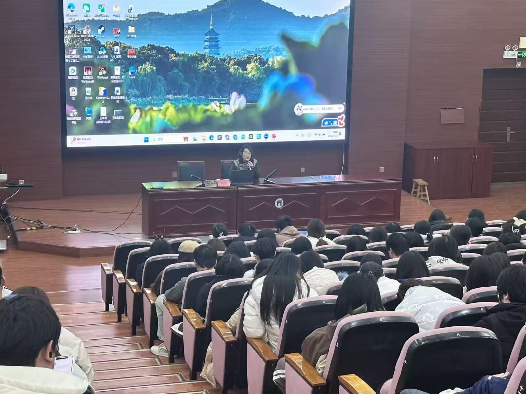 明确师范生职业成长方向