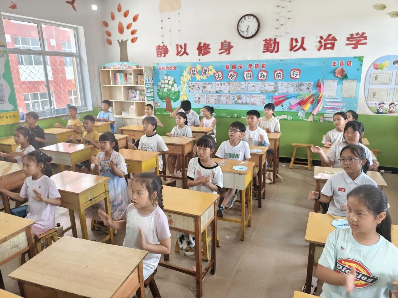 队员们带领全体苏超积分榜官网安全访问