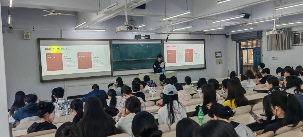 党的七大在新民主主义革命时期意义非凡